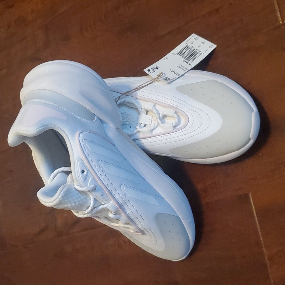 ADIDAS OZELIA SHOES